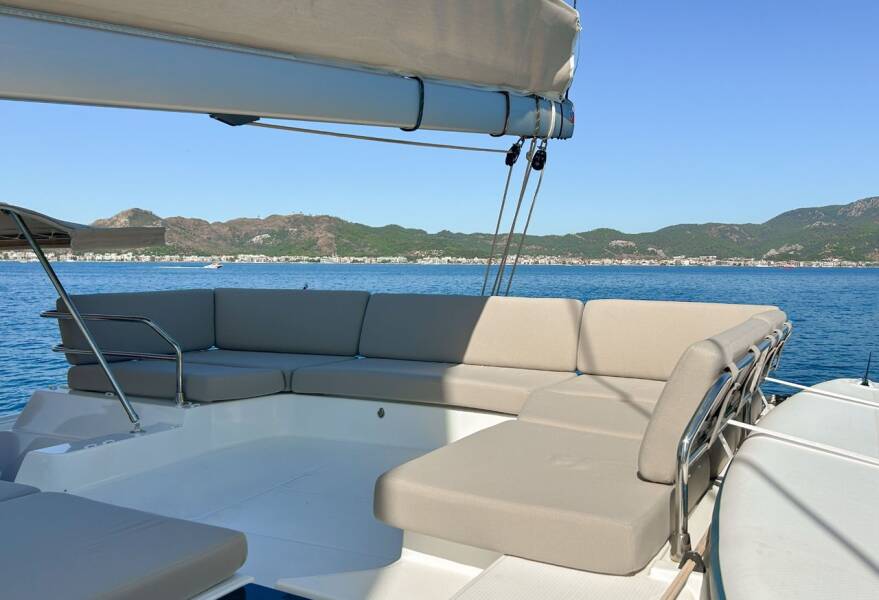 Fountaine Pajot Tanna 47 Angara