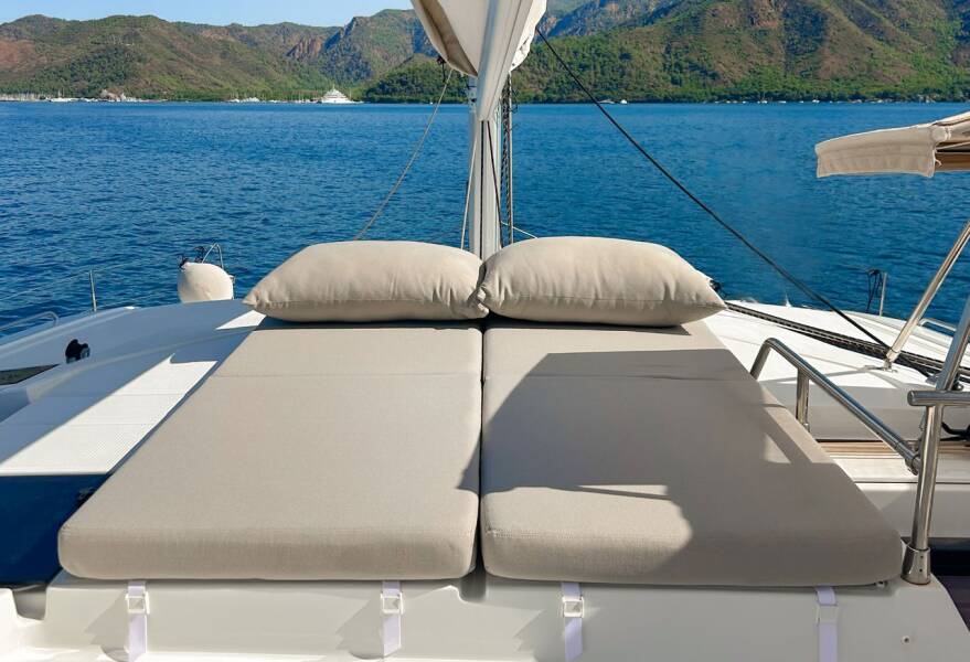 Fountaine Pajot Tanna 47 Angara