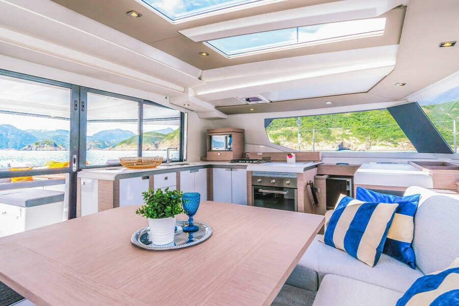 Fountaine Pajot Tanna 47 Angara