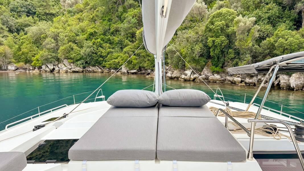 Fountaine Pajot Tanna 47 Smart Way