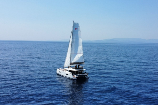 Fountaine Pajot Tanna 47 Eros