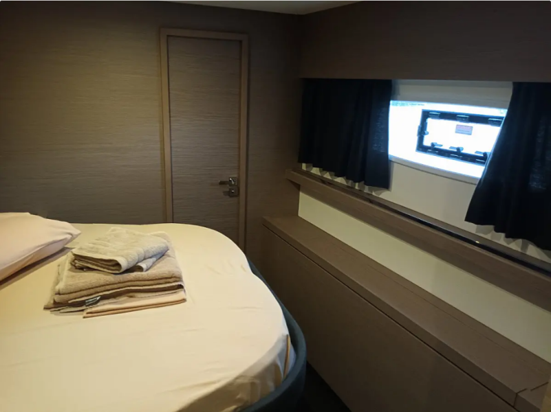 Fountaine Pajot Tanna 47 Eros