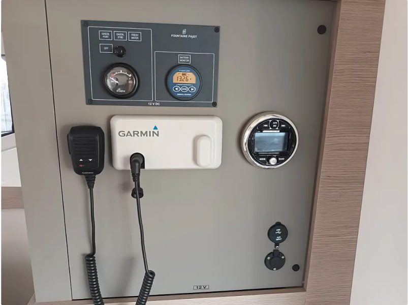 Fountaine Pajot Tanna 47 Eros