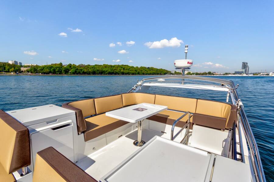 Galeon 420 Amber Blue