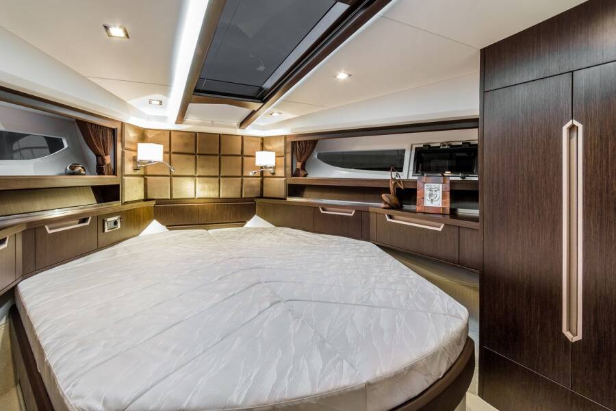 Galeon 420 Amber Blue