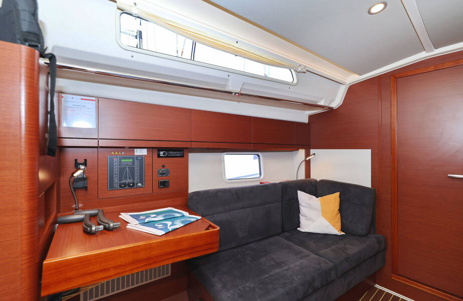 Hanse 418 Leia