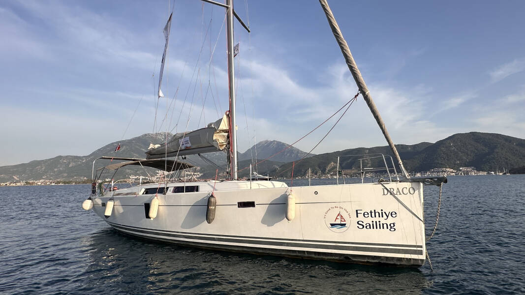 Hanse 445 Draco
