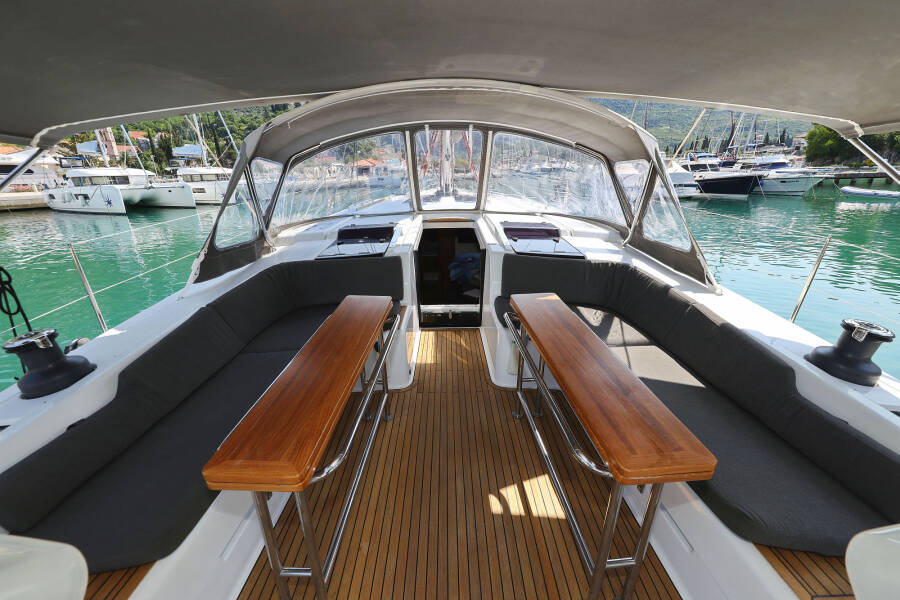 Hanse 508 Uptown Girl
