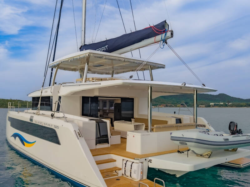 Island Spirit 525E IS525 Electric Catamaran