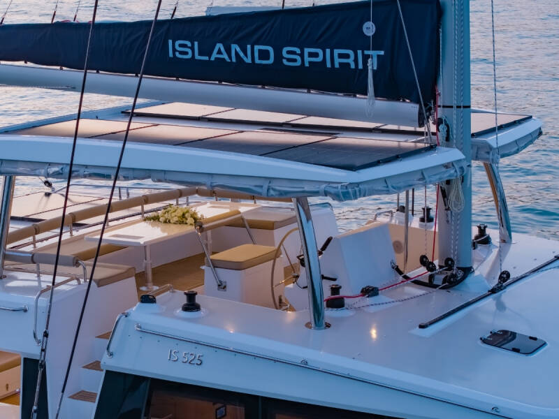 Island Spirit 525E IS525 Electric Catamaran