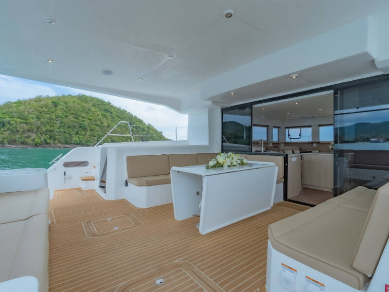 Island Spirit 525E IS525 Electric Catamaran
