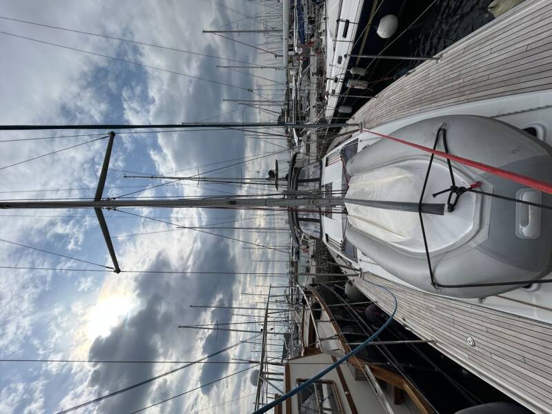 Jeanneau 57 Messenger