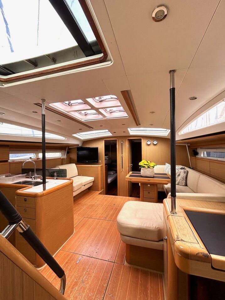 Jeanneau 57 Messenger