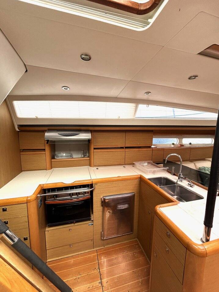 Jeanneau 57 Messenger