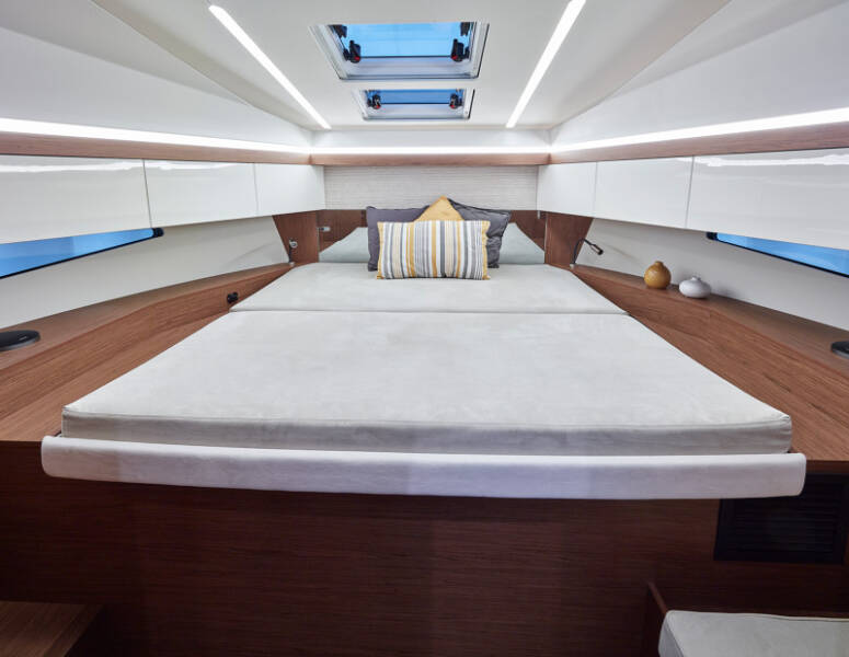 Jeanneau NC 33 Feel the Beat