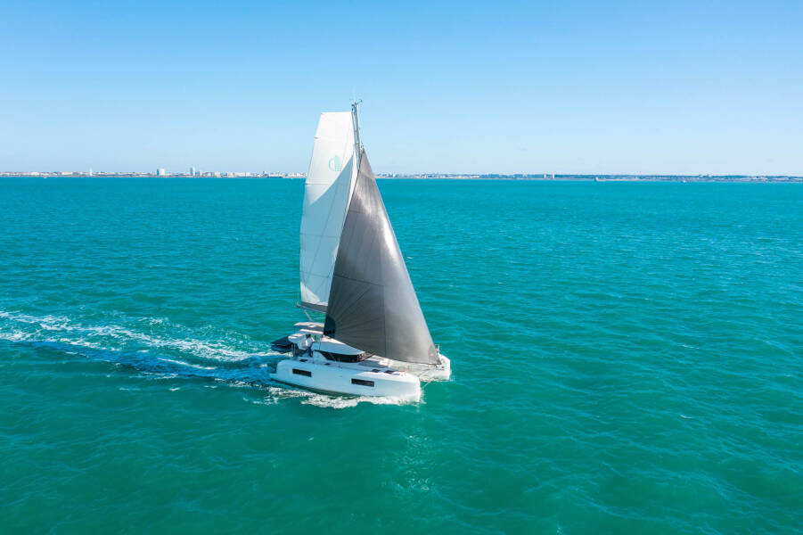 Lagoon 38 