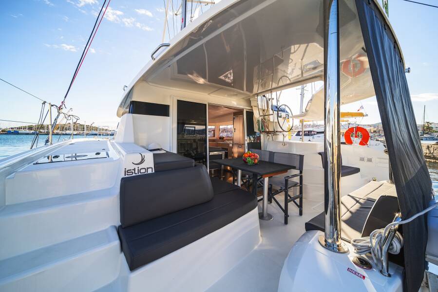 Lagoon 38 Alma Breeze