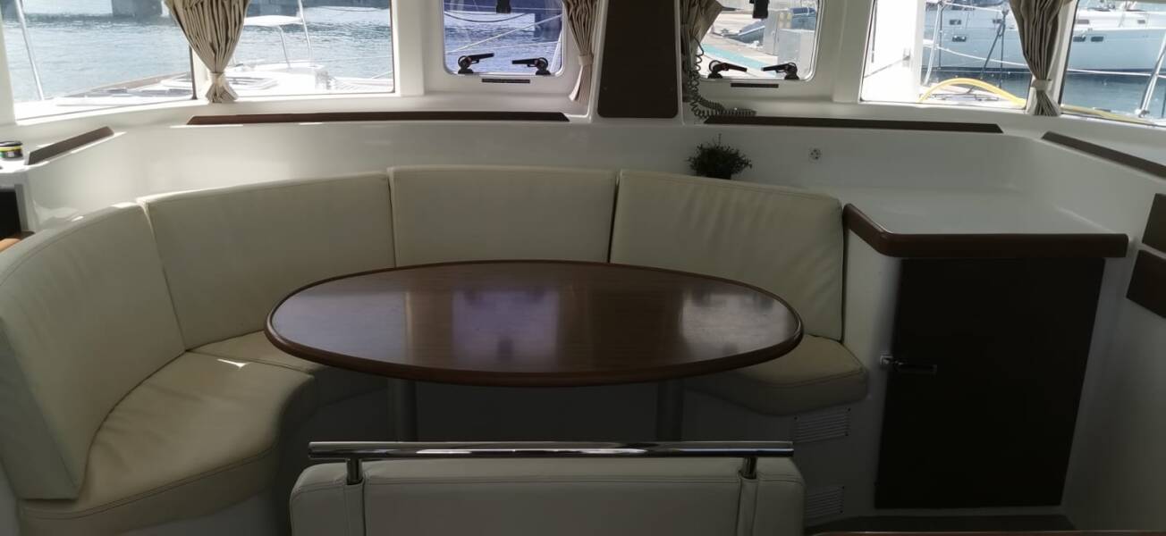 Lagoon 380 ECONOMY