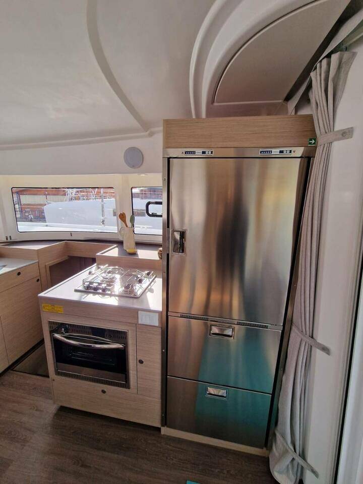 Lagoon 380 New