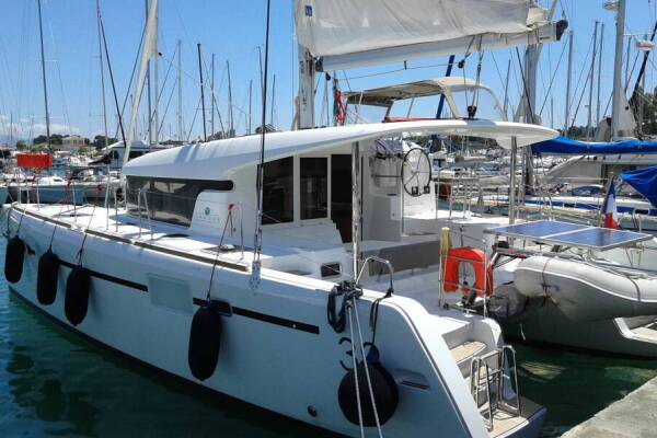 Lagoon 39 LE GRAND BLUE