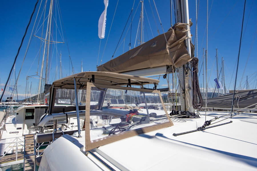 Lagoon 39 Deep Blue