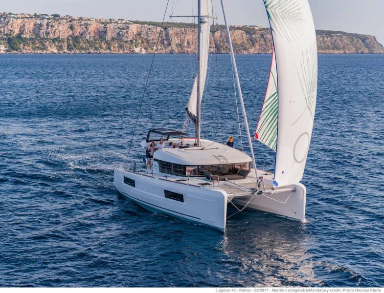 Lagoon 40 Wave elli