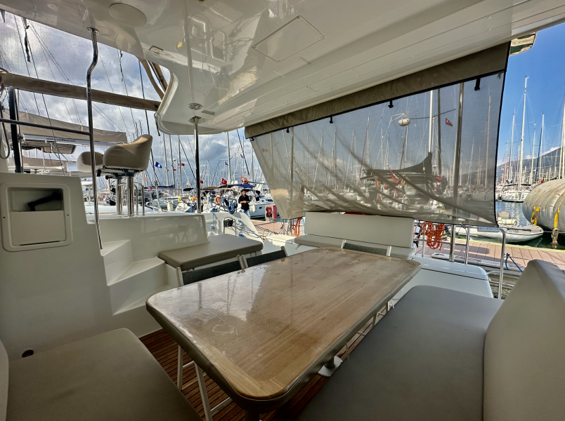 Lagoon 40 Sail Aries