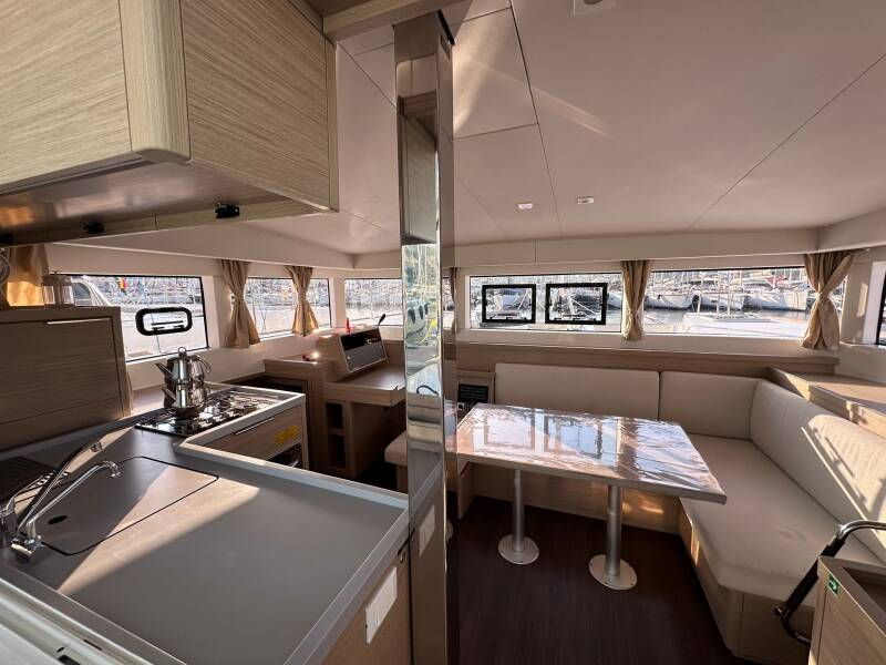 Lagoon 40 Sail Aries