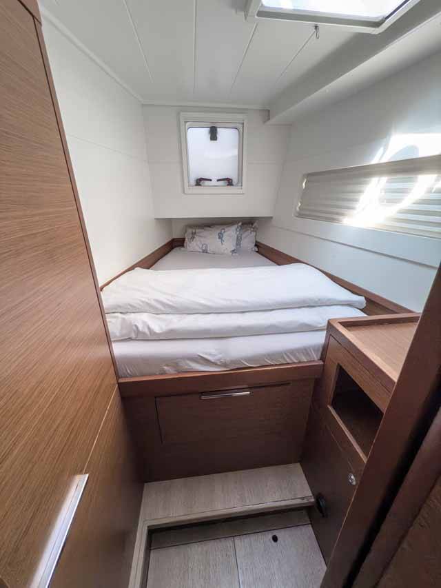 Lagoon 40 Blue