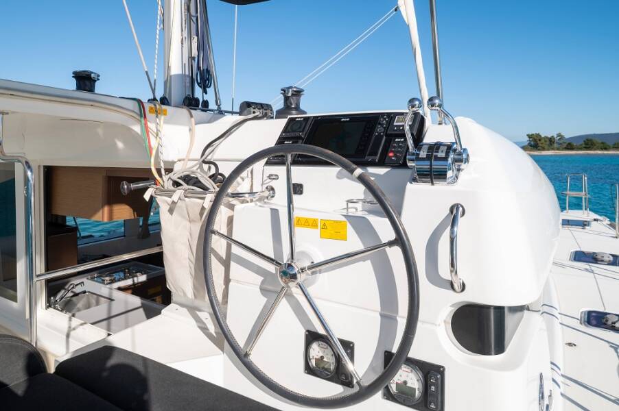 Lagoon 40 