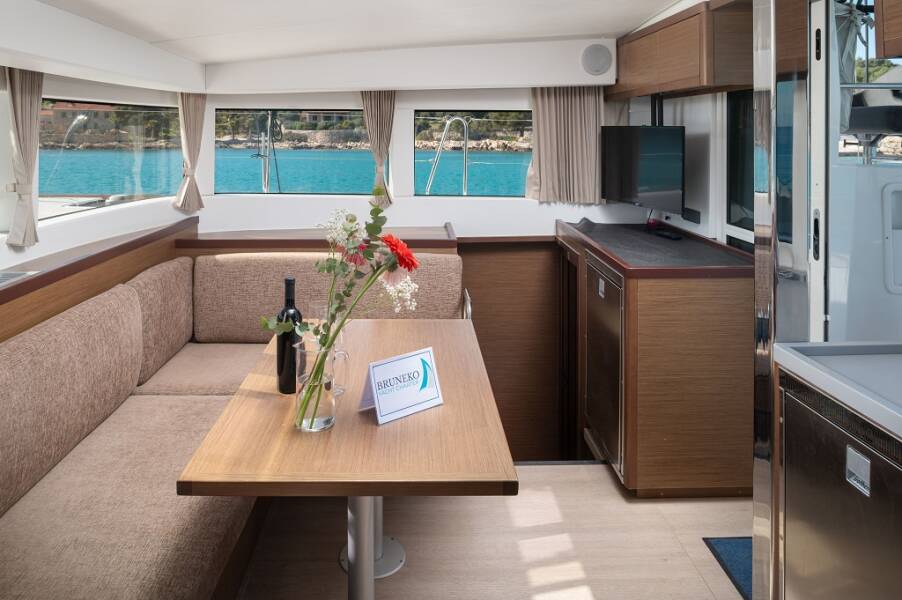 Lagoon 40 