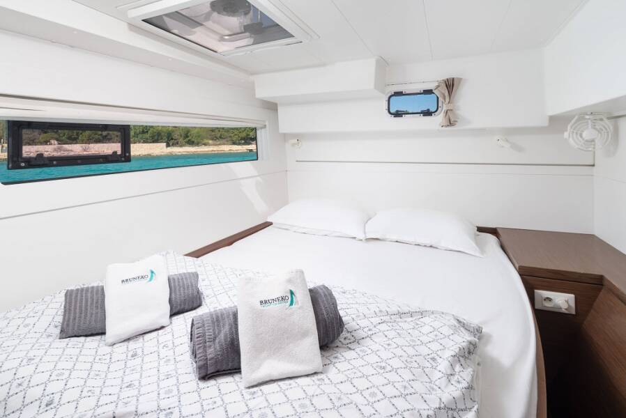 Lagoon 40 