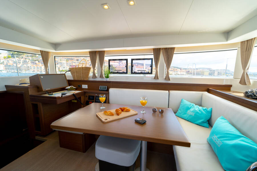 Lagoon 40 