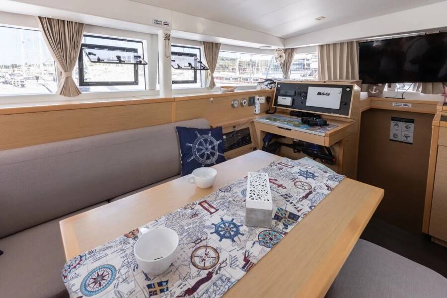 Lagoon 400 S2 Mirfak