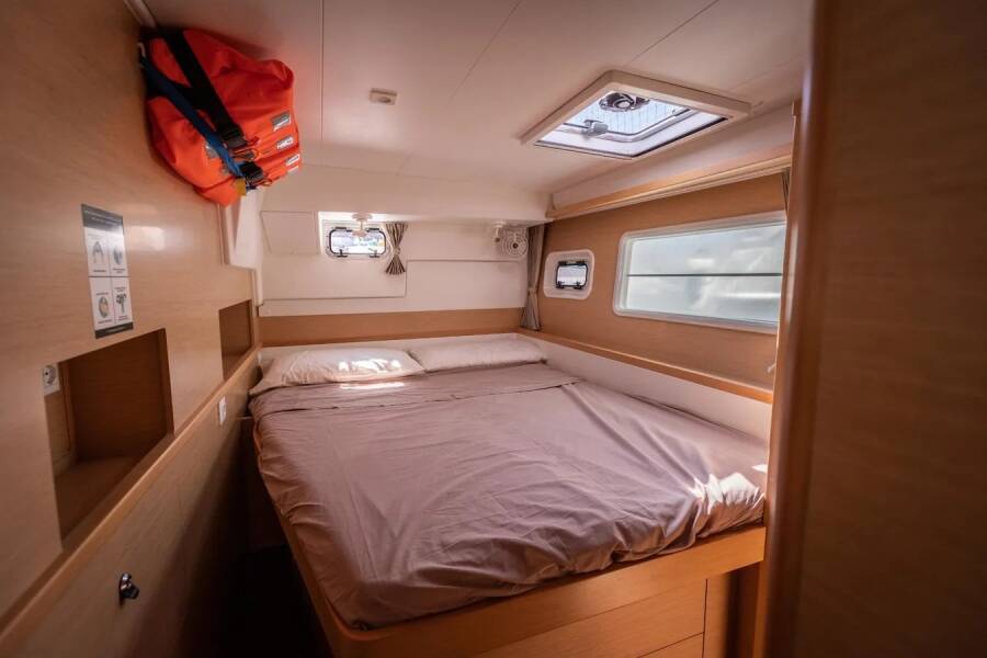Lagoon 400 S2 Mirfak