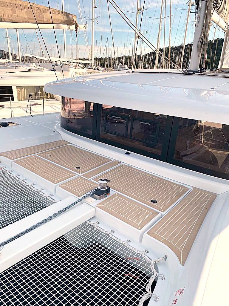 Lagoon 42 Millenium Slowdown