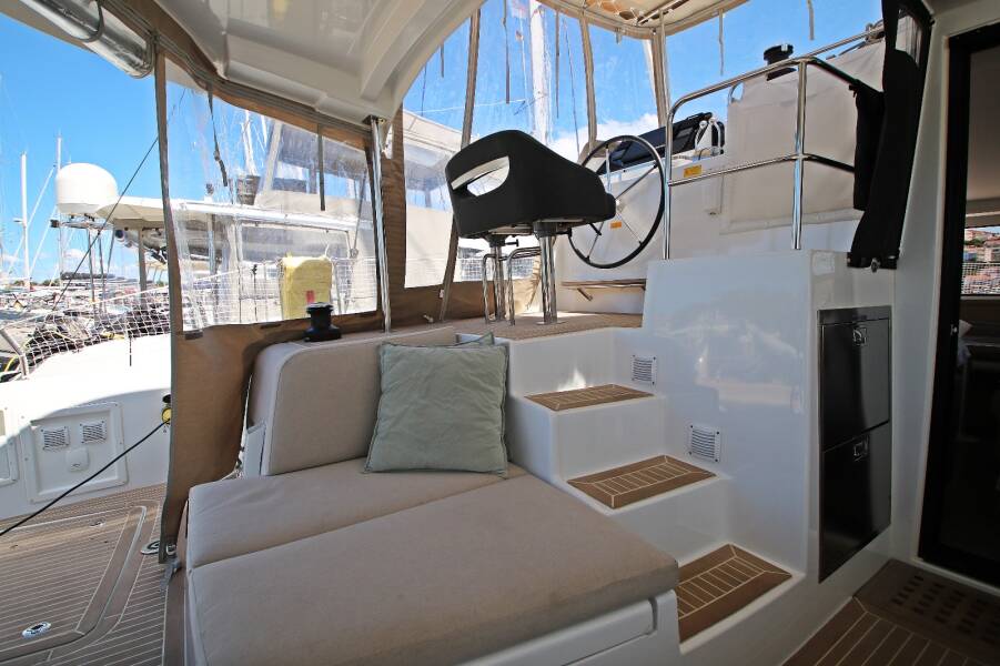 Lagoon 42 OW Sailing Breeze