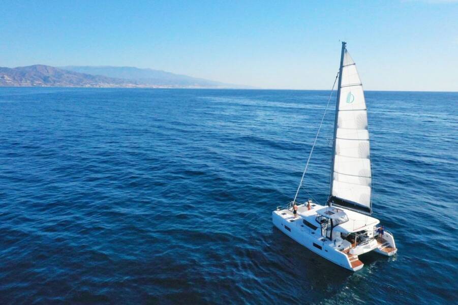 Lagoon 42 Kobukson