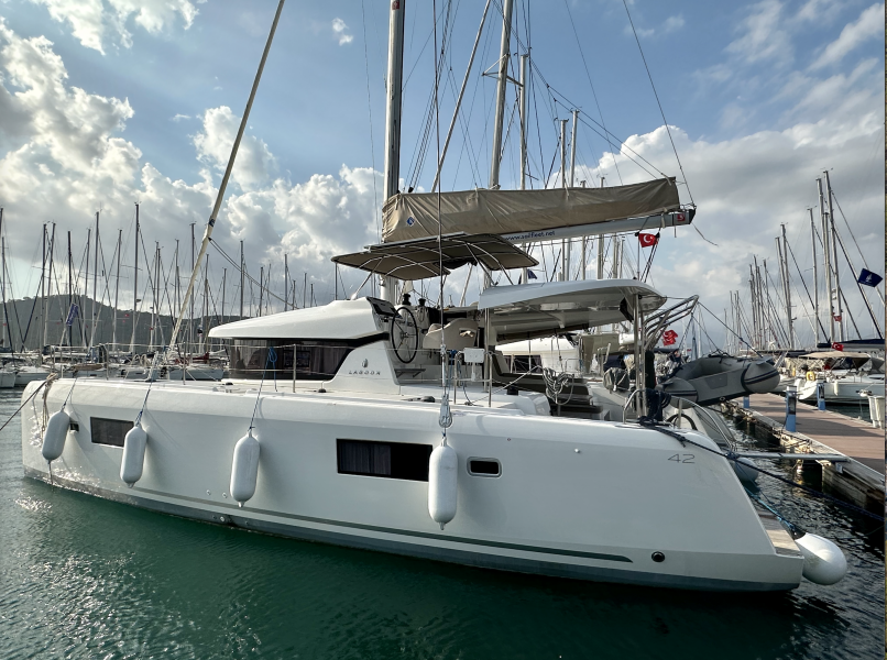 Lagoon 42 Sail Adasu