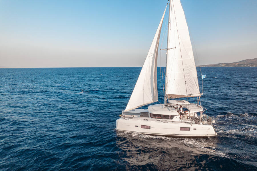 Lagoon 42 Plous