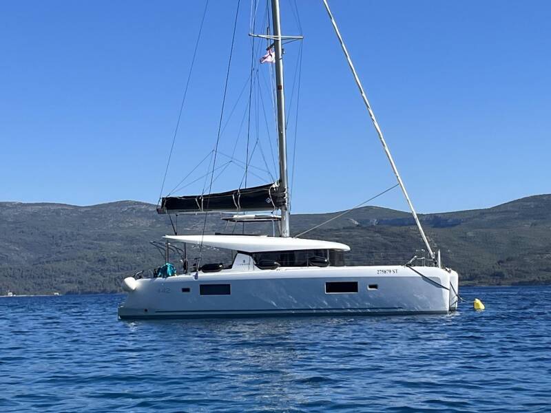 Lagoon 42 Luminor