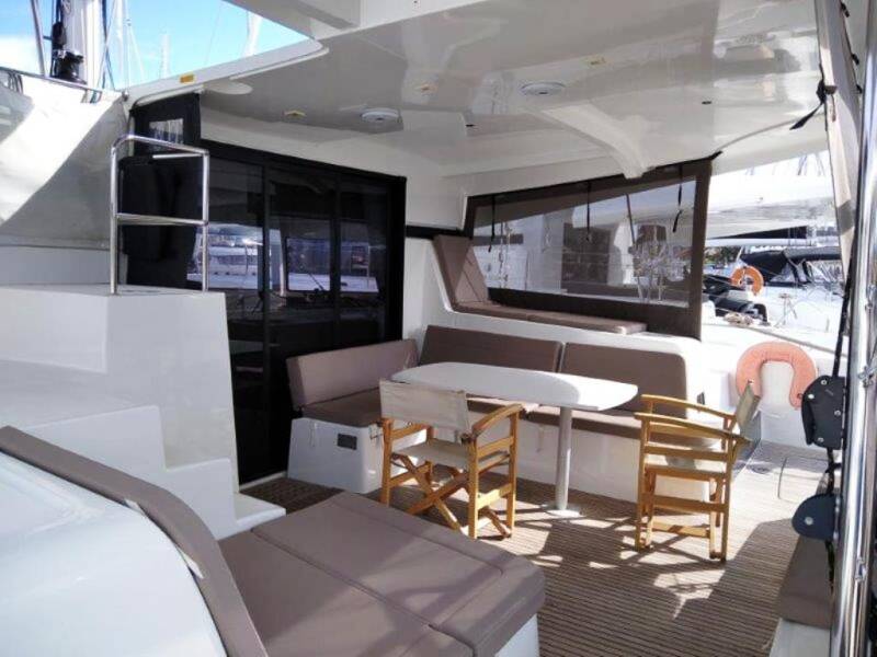Lagoon 42 Stolos