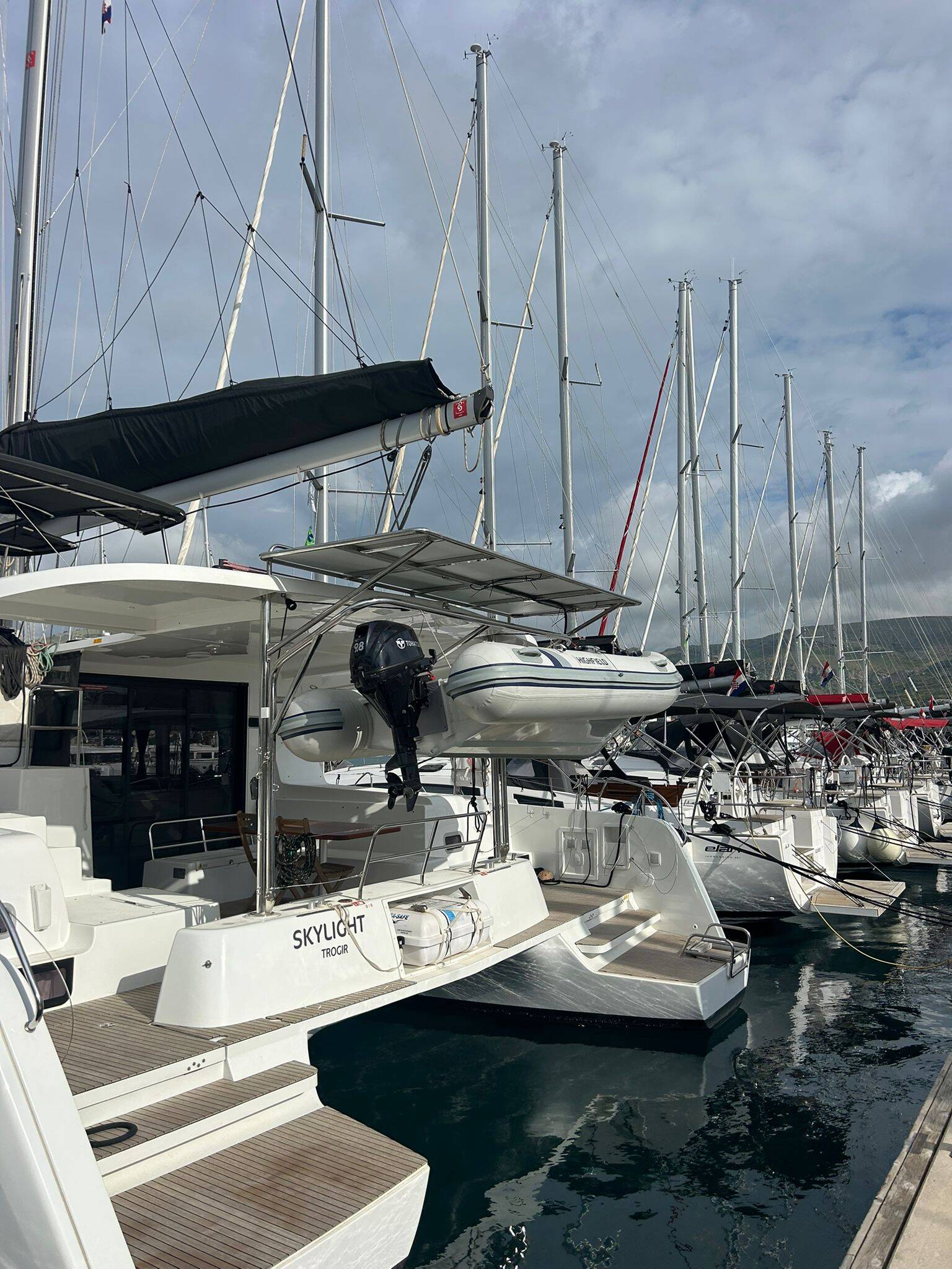 Lagoon 42 Skylight