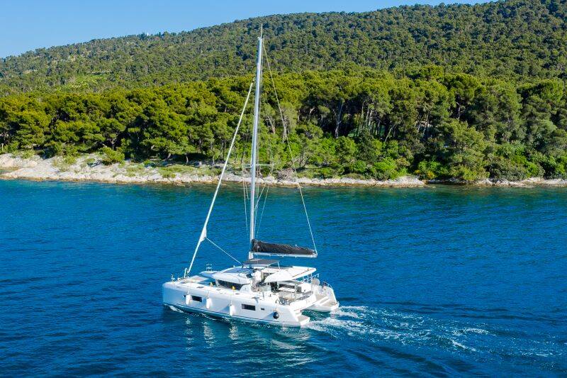 Lagoon 42 Brattia