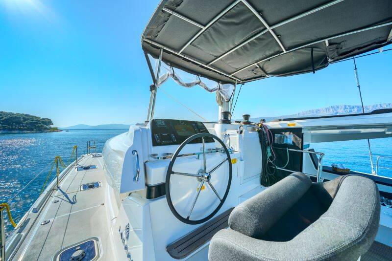 Lagoon 42 Brattia
