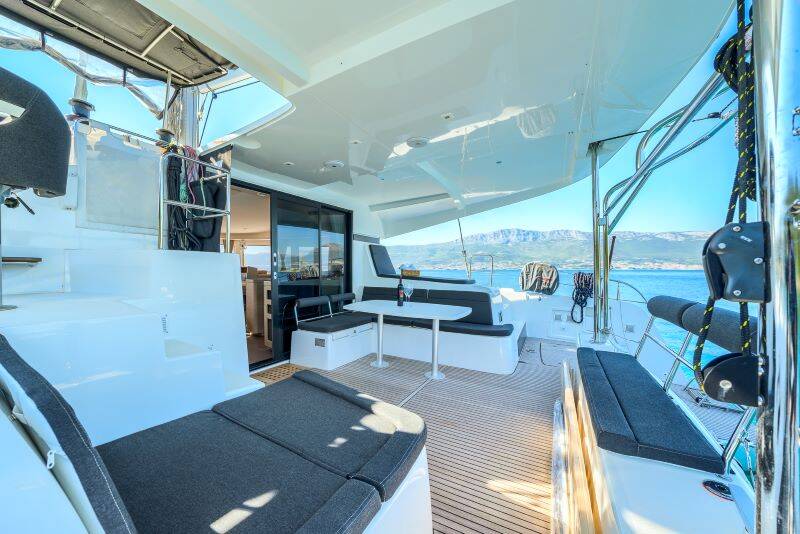 Lagoon 42 Brattia