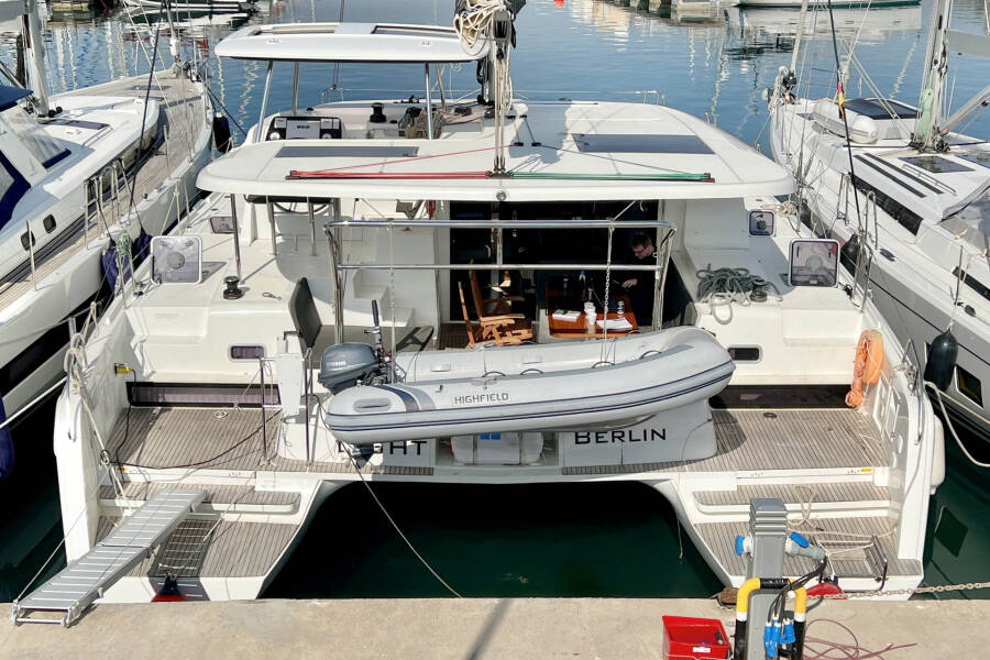 Lagoon 42 Moonlight