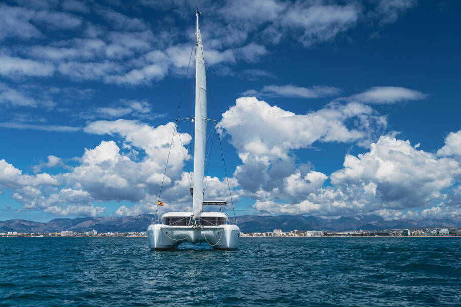 Lagoon 42 Moonlight