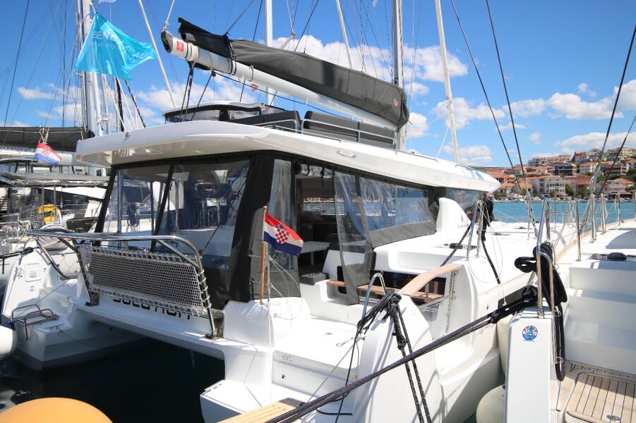 Lagoon 43 Solution