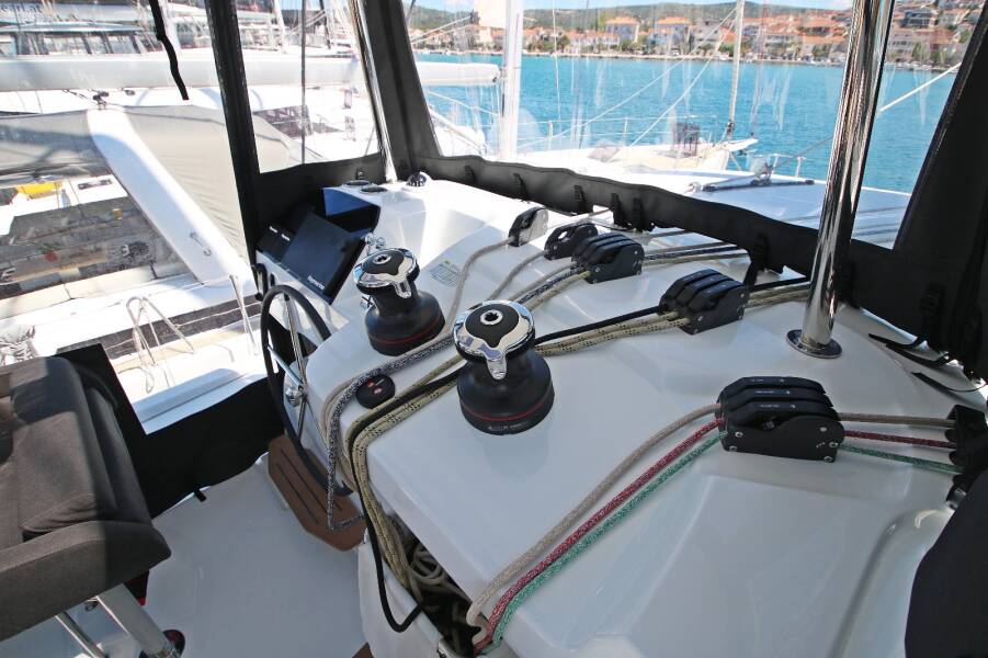 Lagoon 43 Solution